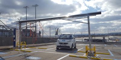 car2go-stuttgarter-flughafen-ladestation-ladearm-enbw