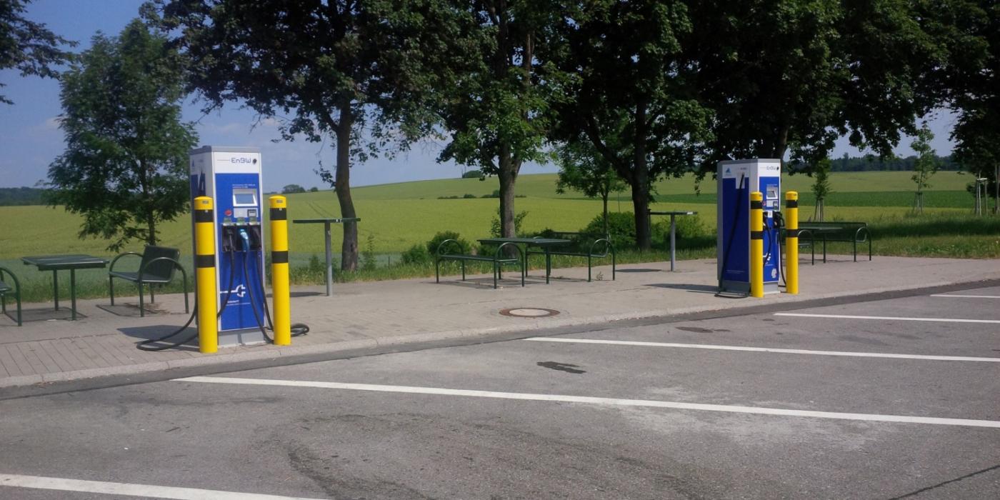 Neckarburgwest ladesaeulen1 2zu1