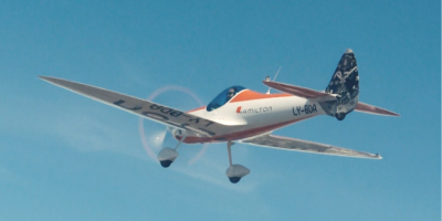 h55-aEro1-elektro-kunstflieger-demoflugzeug