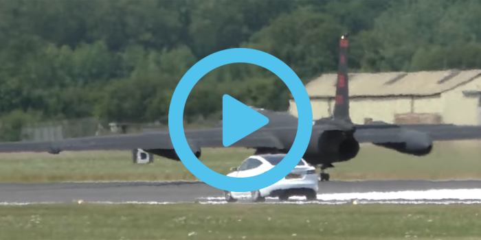 U-2-Tesla-video