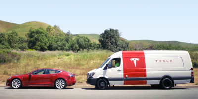 tesla-mobiler-service-techniker-symbolbild