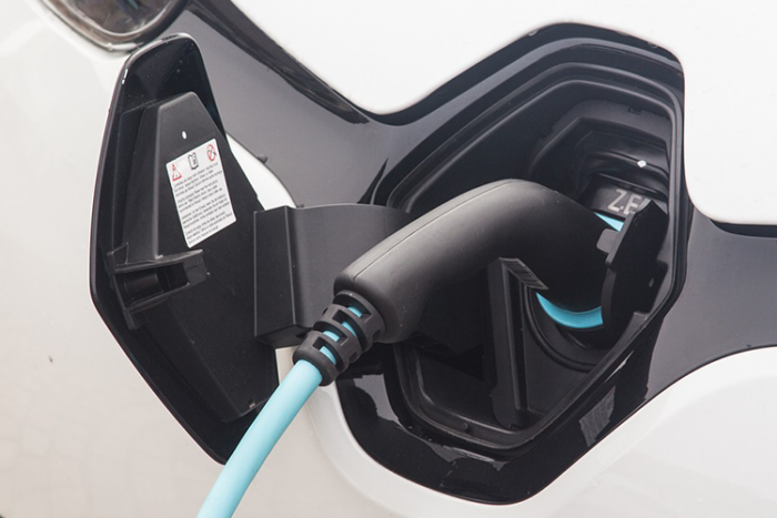 renault-zoe-ladeanschluss-typ-2