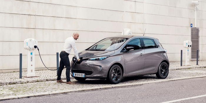 renault-zoe-ladestation-symbolbild-frankreich