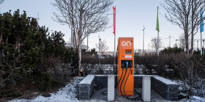 abb-ladestation-island-on-power