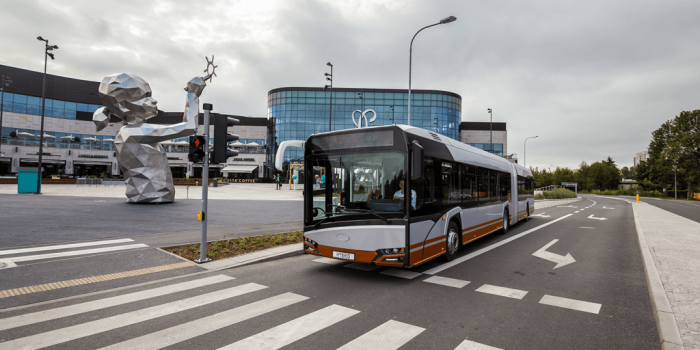 solaris-urbino-18-hybrid-bus