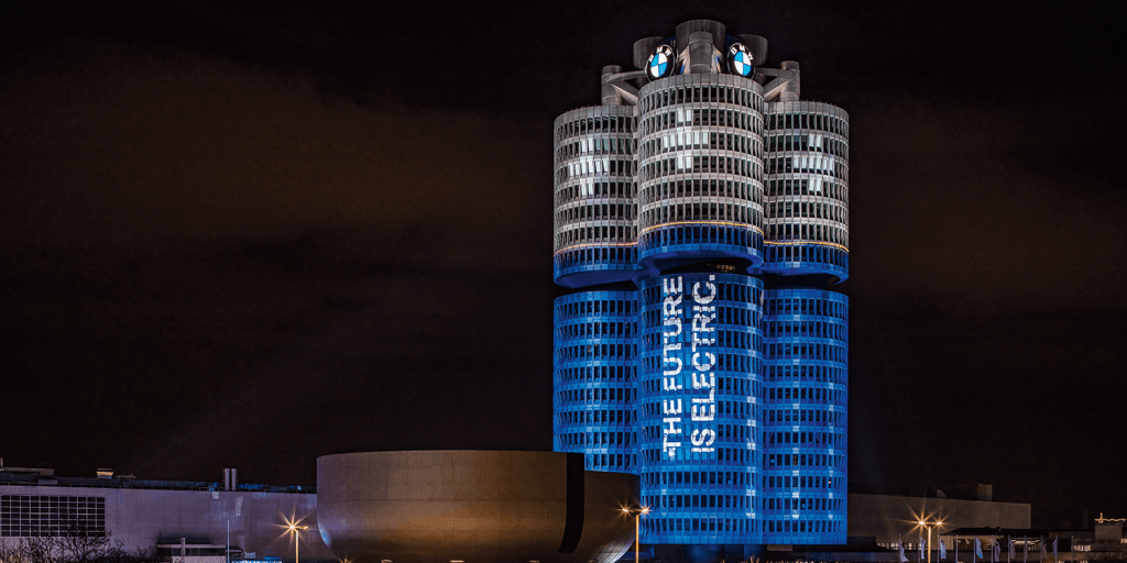 Bmw muenchen lichtshow batterie