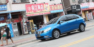 daimler-byd-denza-400-electric-car-elektroauto-china-02