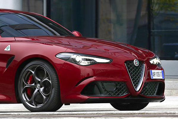 alfa-romeo-giulia-symbolbild