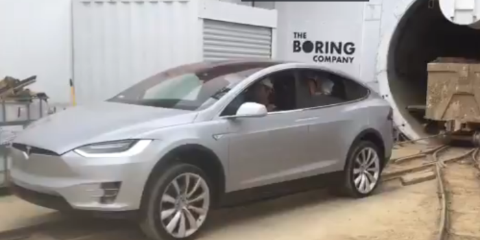 tesla-model-x-pulling-video