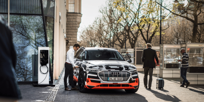 audi-e-tron-prototyp-ladestation-charging-station