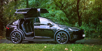 blacklane-green-class-tesla-model-x-