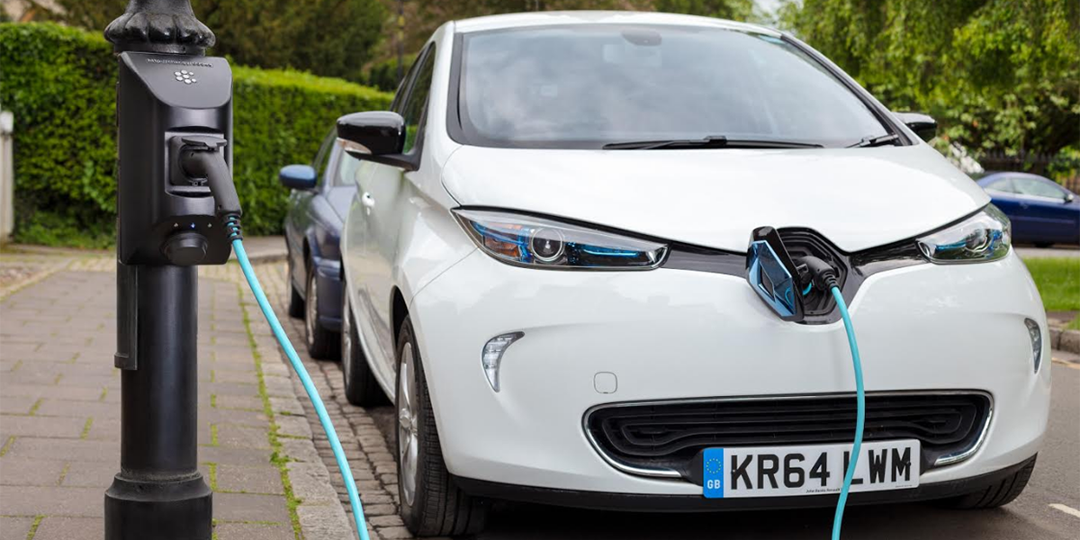 chargy-lamppost-charging-station-ladestation-uk-grossbritannien