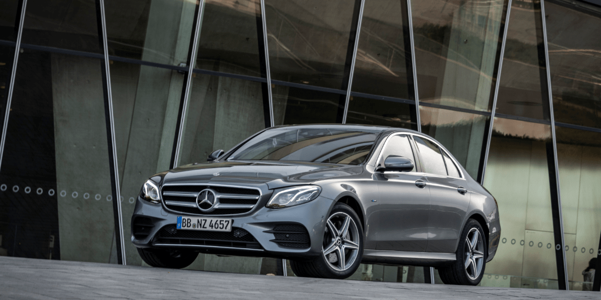 mercedes-benz-e-300-e-2018-min