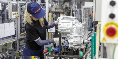 toyota-production-hybrid-drive-produktion-hybrid-antriebe