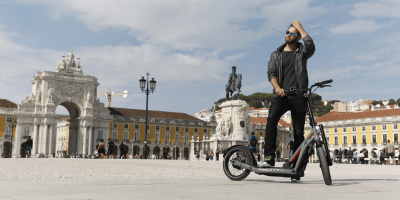 bmw-x2city-e-tretroller-electric-kick-scooter-1-min