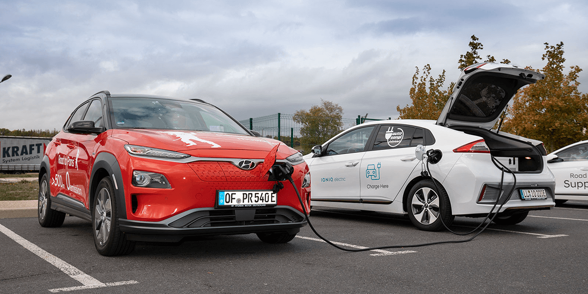 adac-hyundai-ioniq-elektro-charging-service-v2v-03