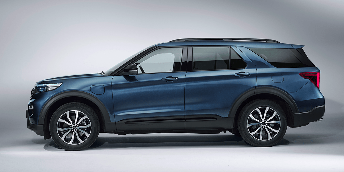 ford-explorer-phev-2019-02-min