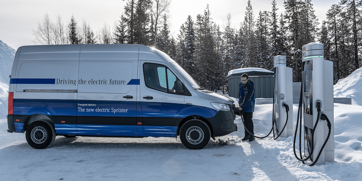 mercedes-benz-esprinter-schweden-sweden-2019-06-chargepoint-min