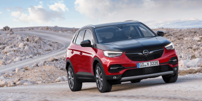 opel-grandland-x-hybrid4-2019-09