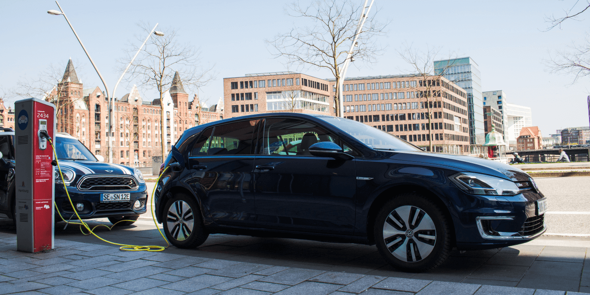 hamburg-ladestation-charging-station-daniel-boennighausen-02-volkswagen-e-golf