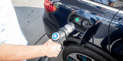 daimler-mercedes-benz-wasserstoff-hydrogen-min