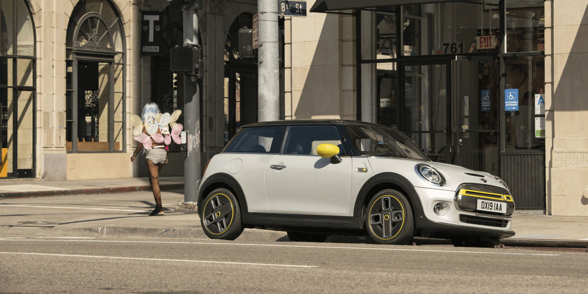 mini-electric-cooper-se-2019-10