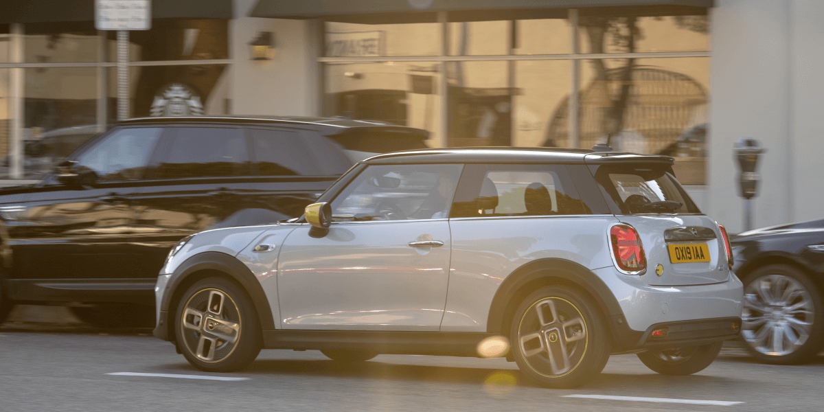 mini electric cooper se 2019 11 mini-electric-cooper-se-2019-11