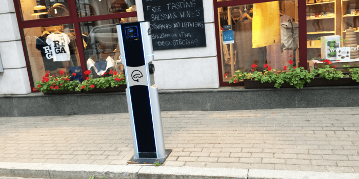 ladestation-charging-station-riga-lettland-latvia-daniel-boennighausen-2019-01