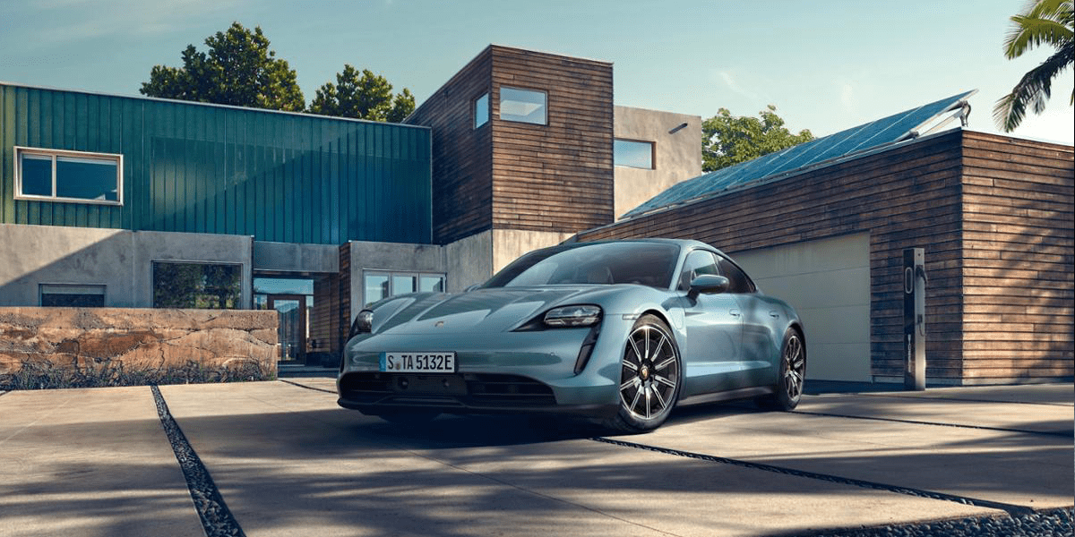 porsche-taycan-4s-2019-03-min