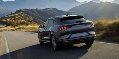 ford-mustang-mach-e-2019-04-min