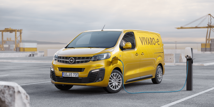 Opel vivaro e e transporter electric transporter min