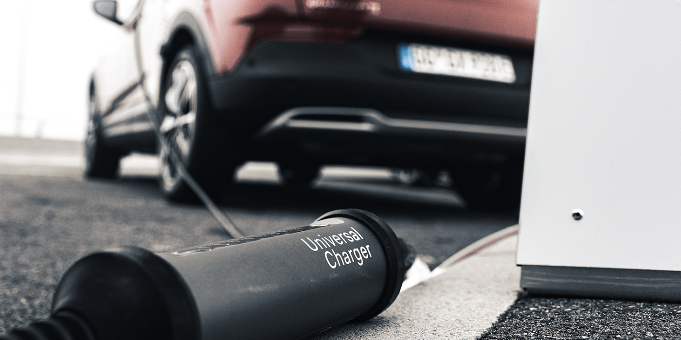 Juice technology universal charger min