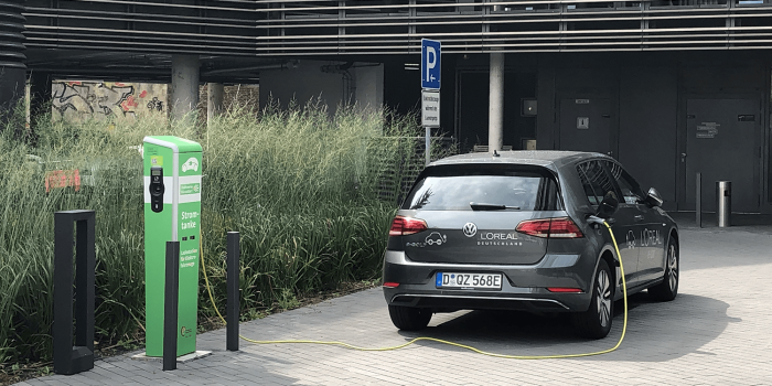 Stadtwerke duesseldorf ladestation charging station loreal min