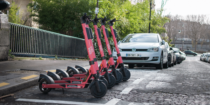Voi technology e tretroller electric kick scooter paris frankreich france min