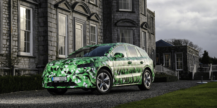Skoda enyaq iv concept min
