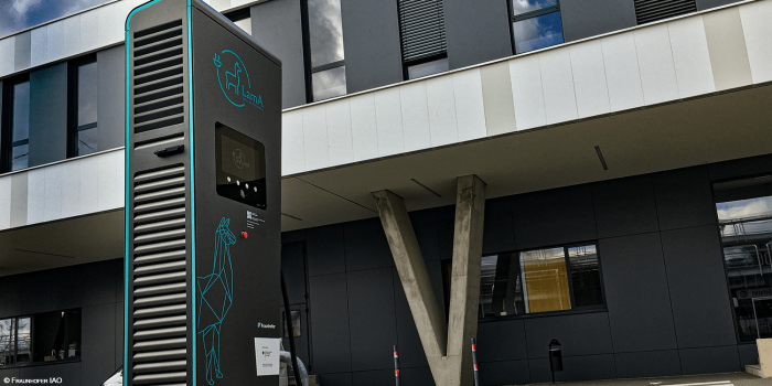 Fraunhofer iao lama min