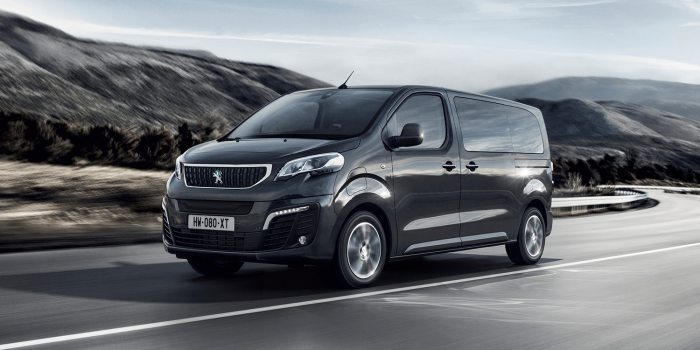 Peugeot e traveller min