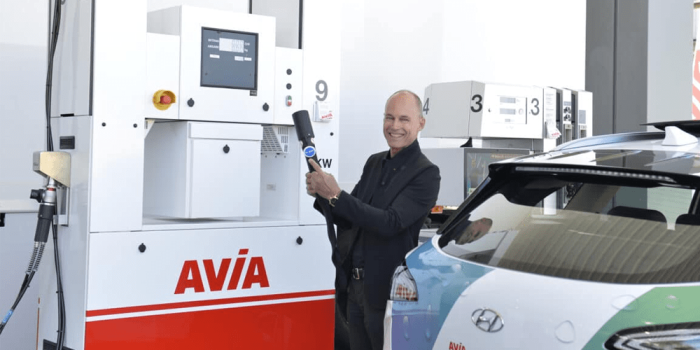 Avia h2 tankstelle hydrogen fuelling station schweiz switzerland min