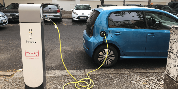 Volkswagen e up innogy ladestation charging station berlin fahrbericht peter schwierz min