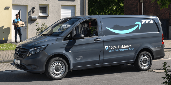 Mercedes benz evito amazon min