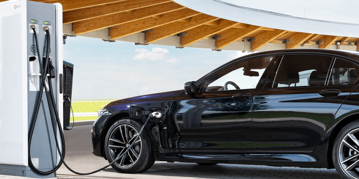 Bmw ladestation charging station min