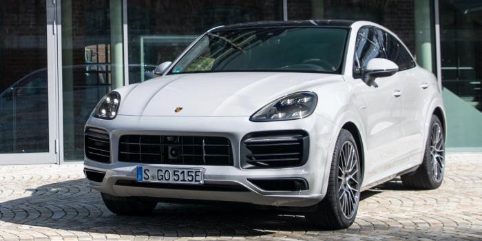 Porsche cayenne coupe e hybrid