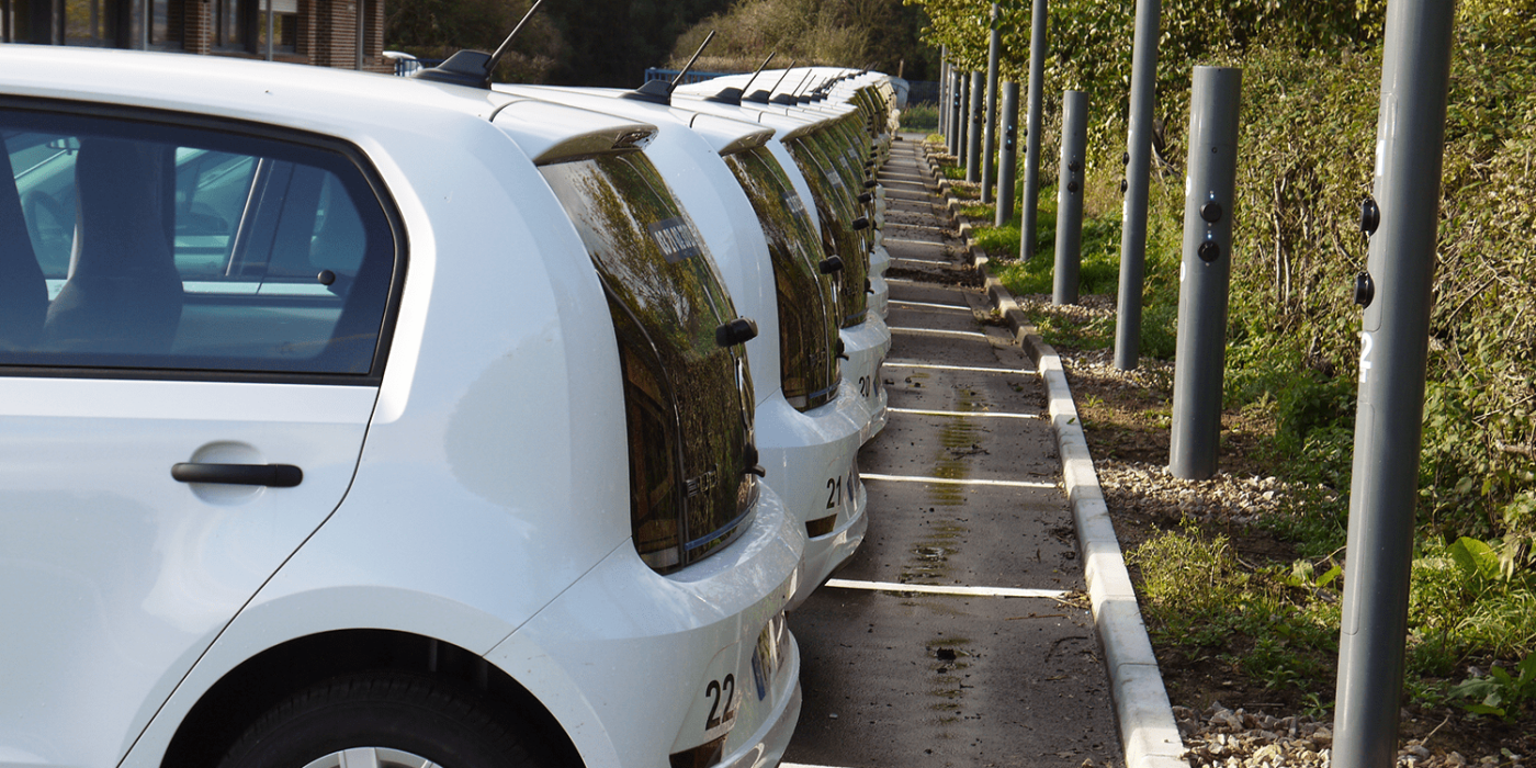 Ubitricity ladestation charging station frankreich france min