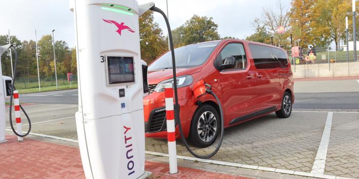 Opel Zafira e Life Ladestation