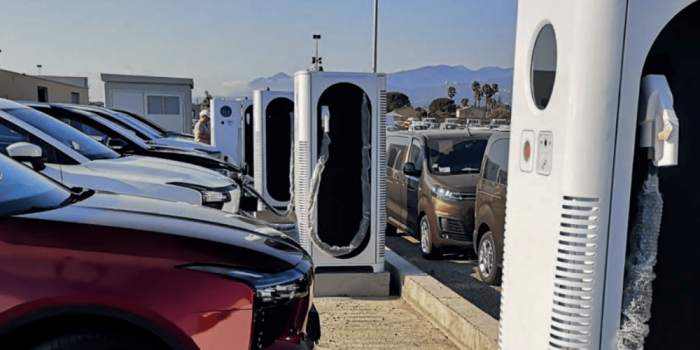 Xcharge ladestation charging station min