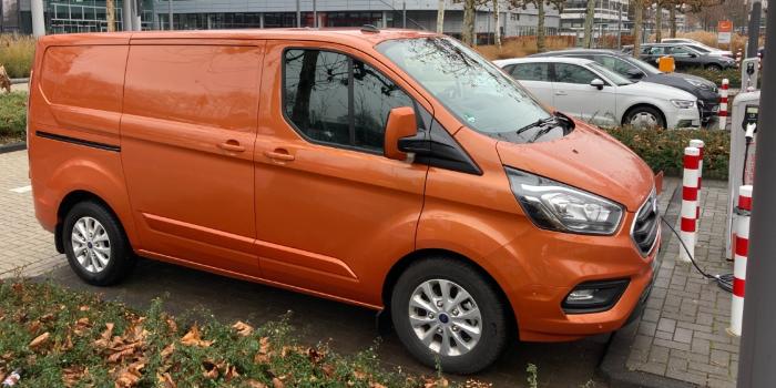 Ford transit custom phev
