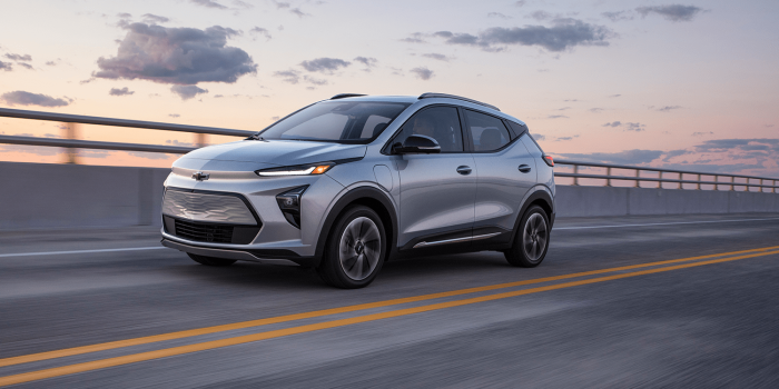 Chevrolet bolt euv min