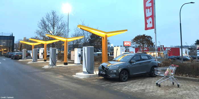 Fastned ladestation charging station rewe min