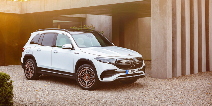 Mercedes benz eqb min