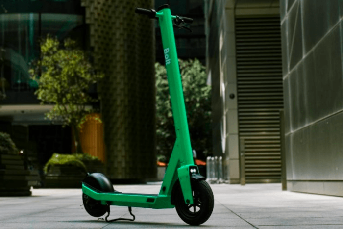 Bolt technology e tretroller electric kick scooter min e